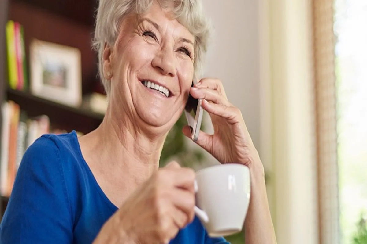 Dit is de reden waarom bellen met je moeder zo goed is voor je gezondheid!