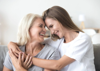 Van dochter naar moeder: ontdek hoe zwangerschap de band met je moeder verander