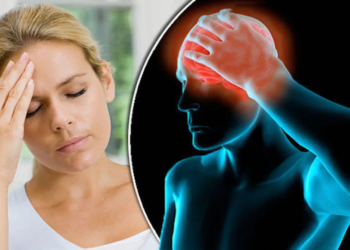 Wéér wakker geworden met hoofdpijn? Hierdoor komt het!