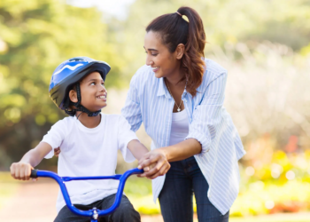 Opgroeien met vertrouwen: Boost het zelfvertrouwen van je peuter met deze tips!