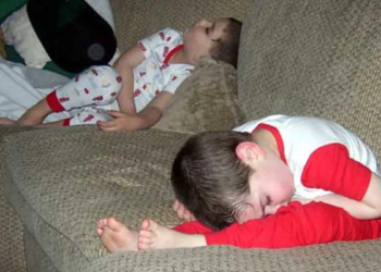 Ouders opgelet: slechts één cruciale vraag kan slaapproblemen van gezinnen oplossen