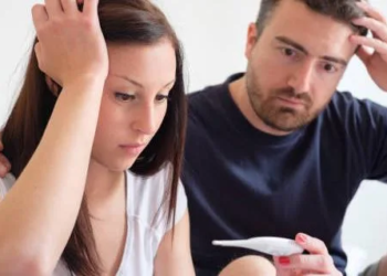 “Mijn man wil geen kinderen maar toch heb ik de pil in de prullenbak gegooid”