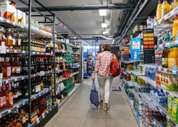 Onderzoek van Kassa: Bij deze supermarkt ben je het duurst uit (en het resultaat is verrassend)