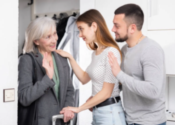 “Mijn schoonmoeder weigert dichterbij ons te komen wonen”