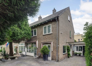OEPS! Deze Funda-woning heeft wel een hele spannende verrassing in de badkamer