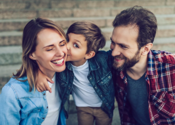 Tania: ” Mijn man regelde een vakantie om daar zijn minnares te ontmoeten”