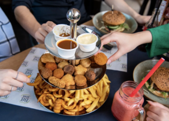 High-friet: de trendy twist op de traditionele high tea