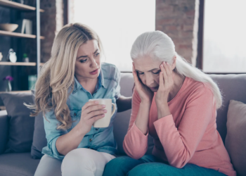 Oma’s en opa’s steeds vaker uitgeput door het oppassen op kleinkinderen