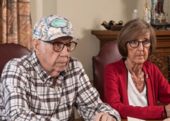 Jan (86) en Rita (72) gevangen in een financiële nachtmerrie:”Wij komen niet bij ons pensioen en bank zegt niet waarom”