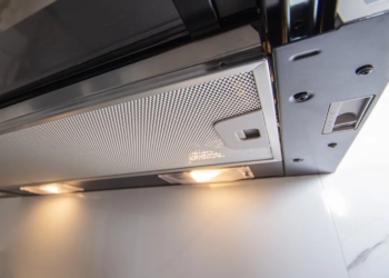 Een stralende afzuigkap in minder dan een uurtje? Zo doe je dat!