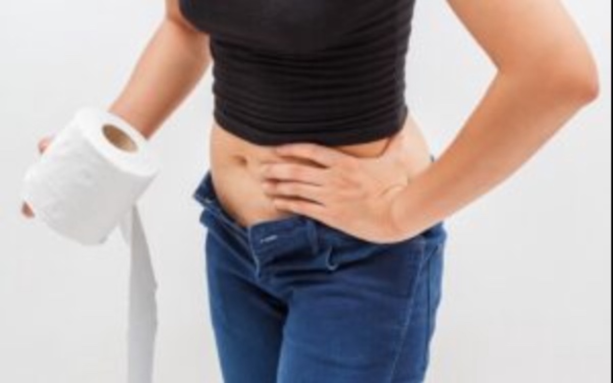 Een stinkende kruis van je spijkerbroek. Waarom en hoe kom je van de vieze geur af?