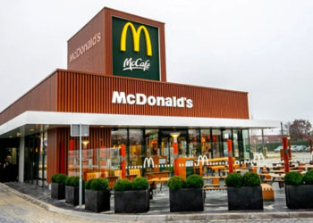 Dit absurde bedrag betaal je tegenwoordig voor een hamburger bij de McDonald’s