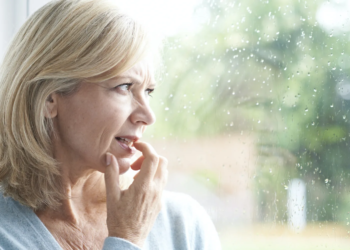 Yolanda’s verrassing: de onverwachte ontmoeting met man’s beste vriend in de sauna