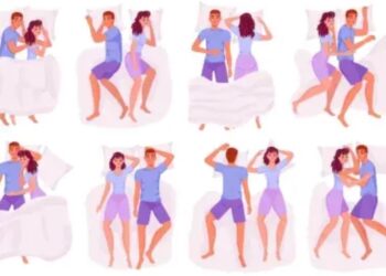 Wat is de slaaphouding van jou en je partner? Dít zegt het over je relatie! (het is echt zo)