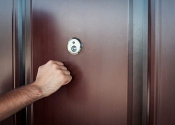 Mijn buren waren verbaasd toen ik weigerde om op 3 uur ‘s nachts op te passen.