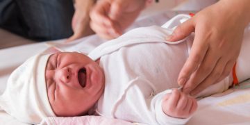 Effectieve tips voor het kalmeren van een huilende baby: Probeer deze bewezen technieken