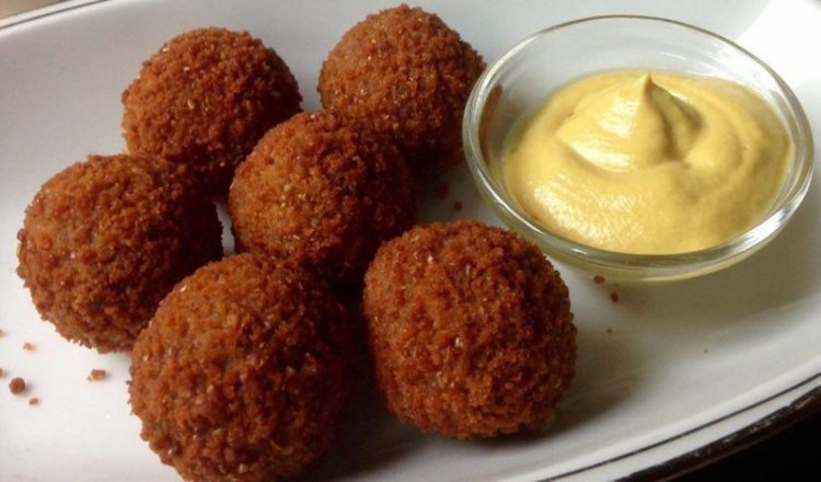 Sla de bitterballen maar vanaf nu over: Dit zit hier er echt in