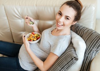 Gezond eten tijdens de zwangerschap: Wat wel en niet?