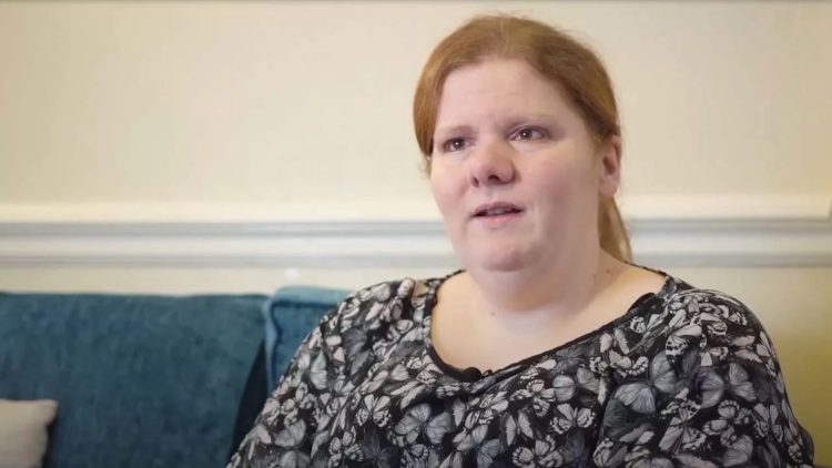 Kelly ruikt altijd naar vis: “Ik kan er niks aan doen en draai alleen maar nachtdiensten”