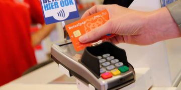 ING zet magneetstrip uit op betaalpassen, pinpas onbruikbaar in sommige landen