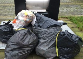 Kun je een boete krijgen als je jouw afval te vroeg op straat zet? Dit is het antwoord!