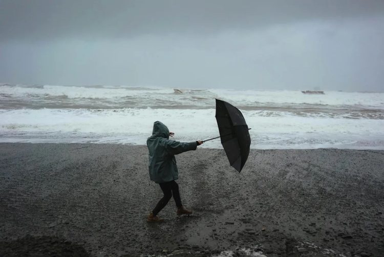 Flinke regen en wind: Meteoroloog waarschuwt voor stormachtige dag