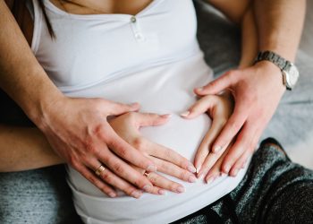 De eerste symptomen van zwangerschap: Waar moet je op letten?