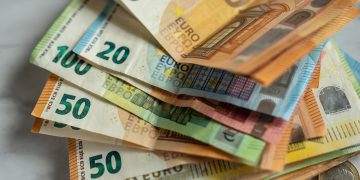 Nieuwe strengere regels voor contante betalingen in winkels