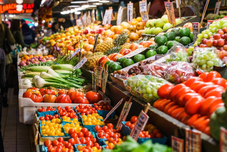 Is groente en fruit echt goedkoper op de markt dan in de supermarkt?