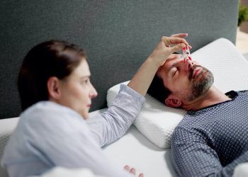 Steeds meer koppels kiezen voor SAT: Kan apart slapen je relatie redden?