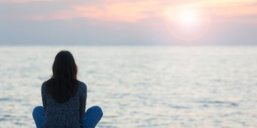 Ingeborg ontdekt wrede waarheid: ‘Onze vroegere buurman is mijn echte vader’