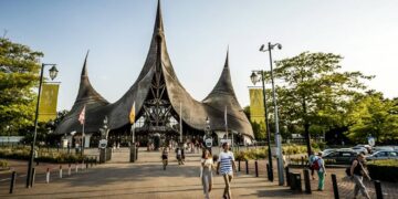 Efteling verhoogt wederom de prijzen voor eten en drinken: “Dit gaat veel te ver.”
