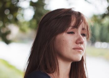 Gen-Z’ers eisen dat de ‘duim omhoog emoji’ wordt verwijderd omdat deze te confronterend is