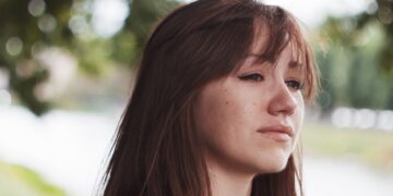 Gen-Z’ers eisen dat de ‘duim omhoog emoji’ wordt verwijderd omdat deze te confronterend is