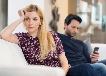 Marie: ‘Ik overweeg ontrouw want ik verveel me in mijn huwelijk van 2 jaar’