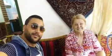 “73-jarige Christine trouwt met 39-jarige Hamza en bekeert zich tot de Islam”