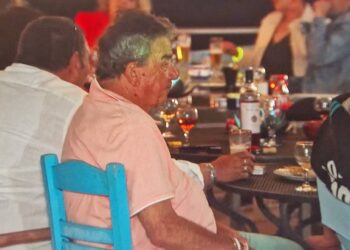 Valt Jan’s Griekse droom in duigen: “Het leven is niet altijd een sprookje”