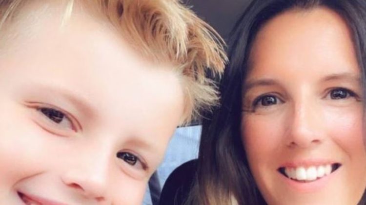 Moeder geeft maandelijks € 4.000 uit aan designeroutfits voor 10-jarige zoon: “Hij moet er wel goed bijlopen op school”