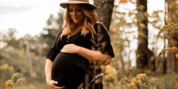 Jenny’s geheime keuze: “Ik raakte expres zwanger van een Tinder-date zonder dat iemand het weet”