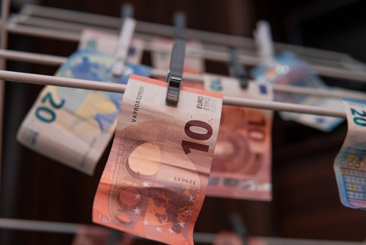 Gescheurd geld? Mag dit geweigerd worden als je ermee wilt betalen?