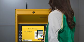 Pinpas maakt plaats voor digitalisering: ABN AMRO stapt over op geld opnemen zonder pinpas