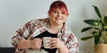 Sylvia (35): ‘Ik leef van een uitkering en wil niet dat mijn vriend gaat werken omdat het onze financiële voordelen kan verpesten’