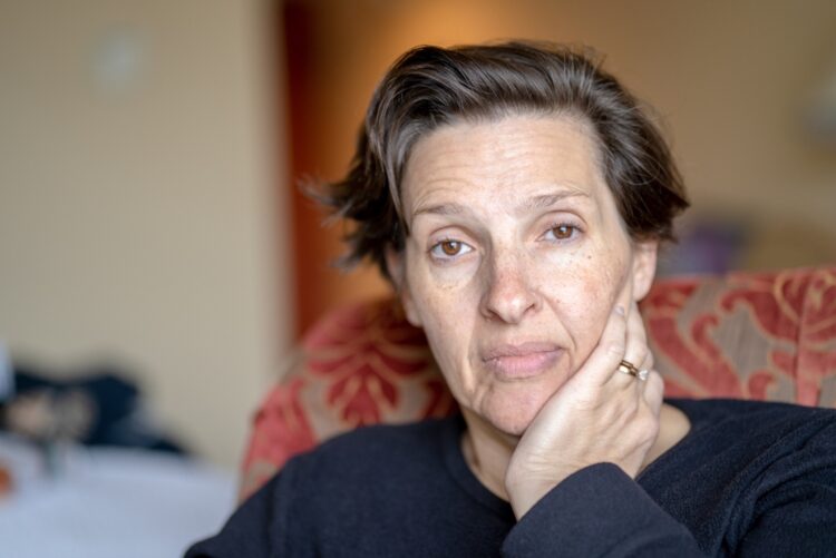 Sabine (58): “Hij heeft me nooit geslagen, maar zijn woorden deden vaak meer pijn”