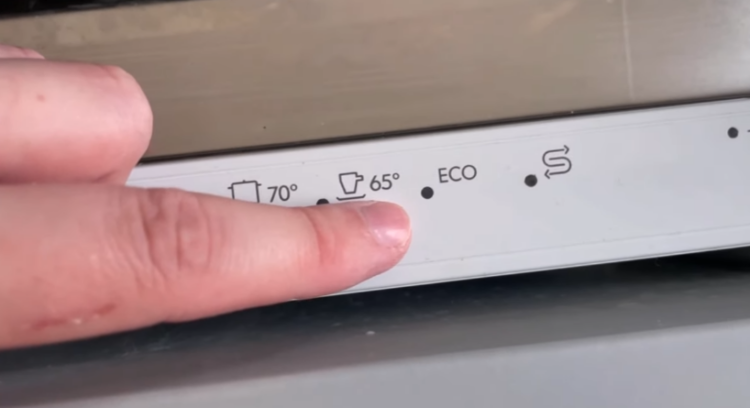 Bespaar geld door deze stand te gebruiken van je vaatwasser!
