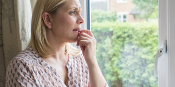 Esther: “Mijn 17-jarige zoon wil een tattoo, moet ik dat goedkeuren?”