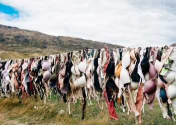 Dames laat jullie beha’s vaker uit! Dit positieve effect op je borsten is geweldig!