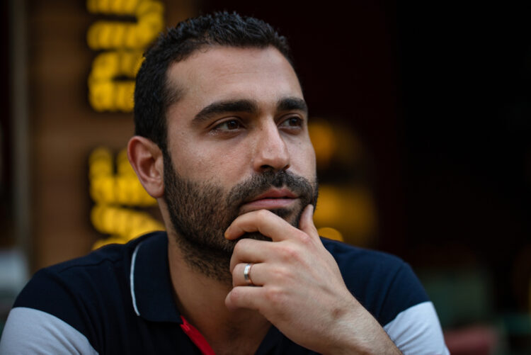 Rayan (43): “Waarom eten Nederlanders stamppot? Er zit toch helemaal geen smaak aan?”