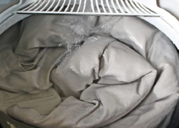 Dit is hoe vaak je je dekbed moet wassen. Het is vaker dan je denkt!