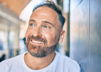 Dennis (38): “Ik ben blij dat mijn kind nooit is geboren, het zou mijn leven hebben geruïneerd”