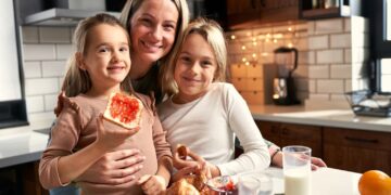 Mira (28): “Ik liet mijn ex-man hertrouwen met mijn zus – nu hebben ze mijn kinderen afgepakt en willen ze mij uit hun leven bannen”